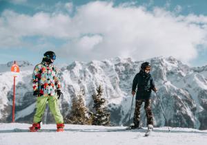Obóz Narciarsko-Snowboardowy Włochy Val di Sole Hotel Casa Terre Comuni *** 2021