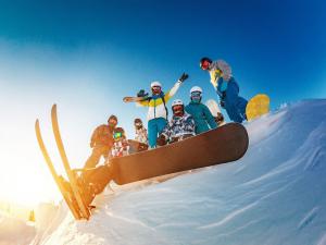 Obóz Narciarsko-Snowboardowy w Korbielowie 2024